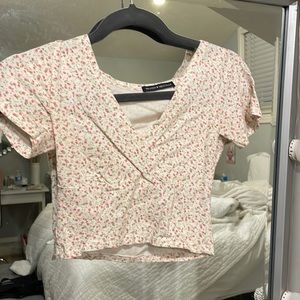 Brandy Melville crop top with little flowers! One size